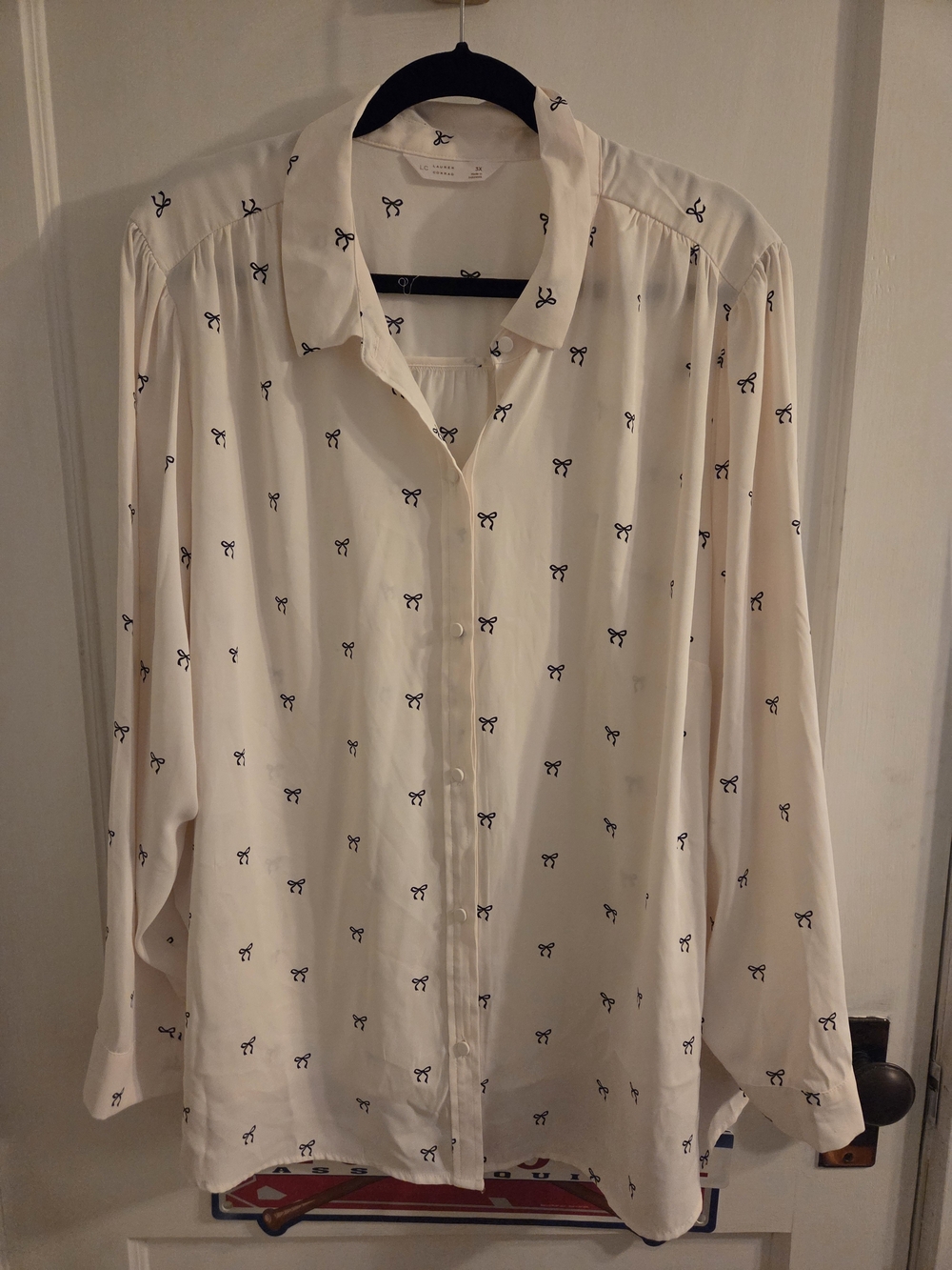 LC Lauren Conrad Light Pink Button-Down Shirt with Bow Print